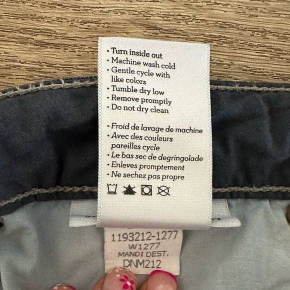 PAIGE Jimmy Jimmy Skinny Distressed Jean Mandi Dest. 27 - Picture 10 of 10